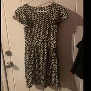 Small short sleeve patterned mini dress